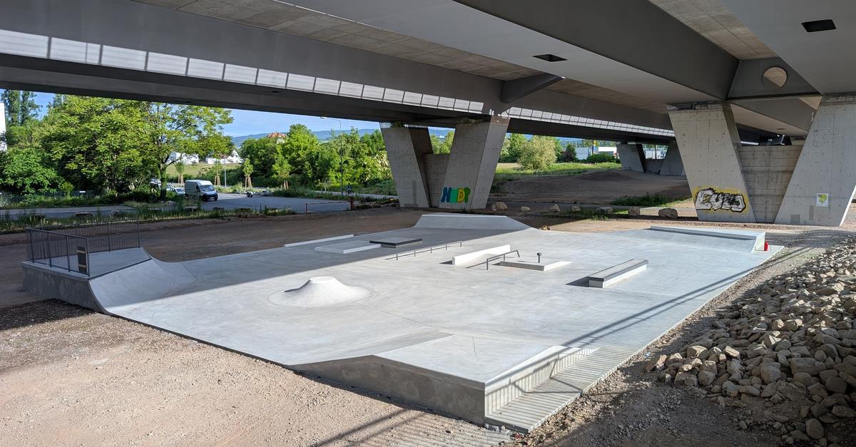 Neuer Skatepark in Wiesbaden: Erste Fläche unter Schiersteiner Brücke ...
