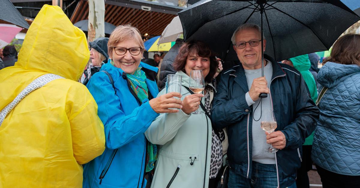 Rainy weather doesn't stop Biebrich residents from 