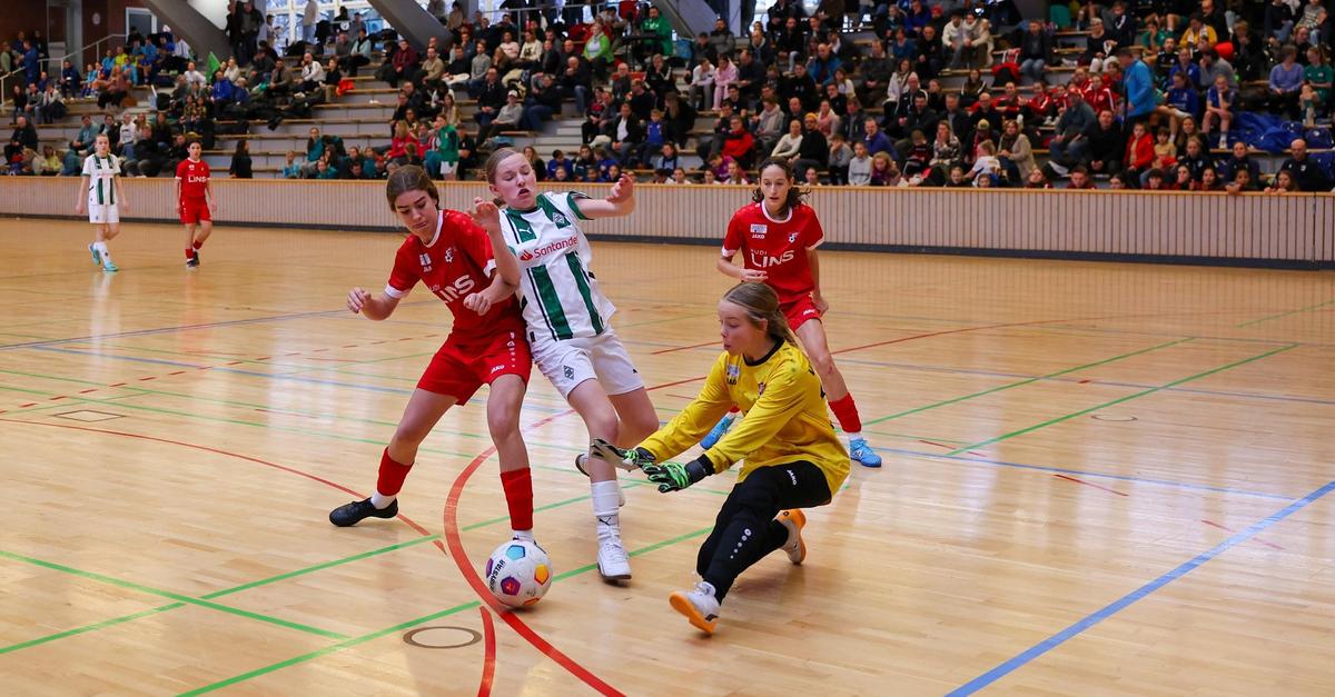 Wiesbadener-Hallenmasters-der-U15-Juniorinnen-mit-Jubil-um