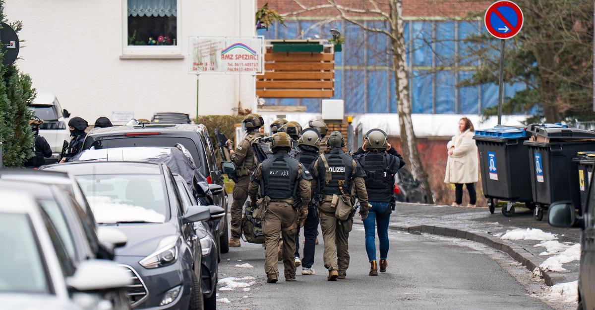 Festnahme-in-Dotzheim-Mann-bedroht-Nachbarn-mit-Schusswaffe