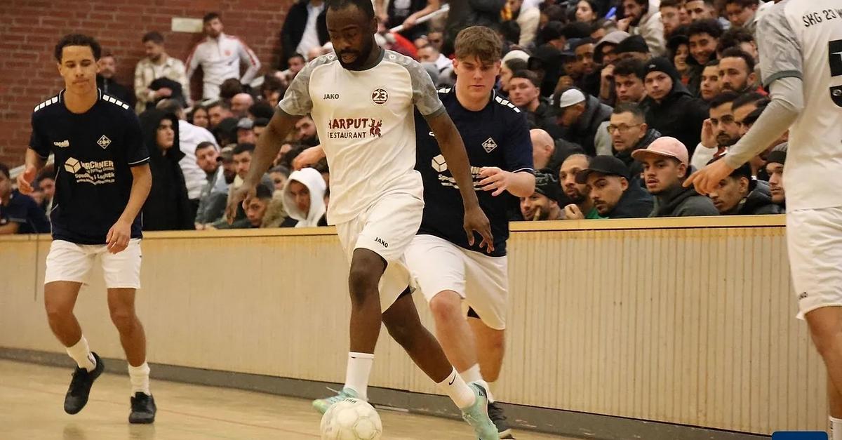 Wiesbadener-Referees-sorgen-f-r-Hallenfu-ball-Highlight