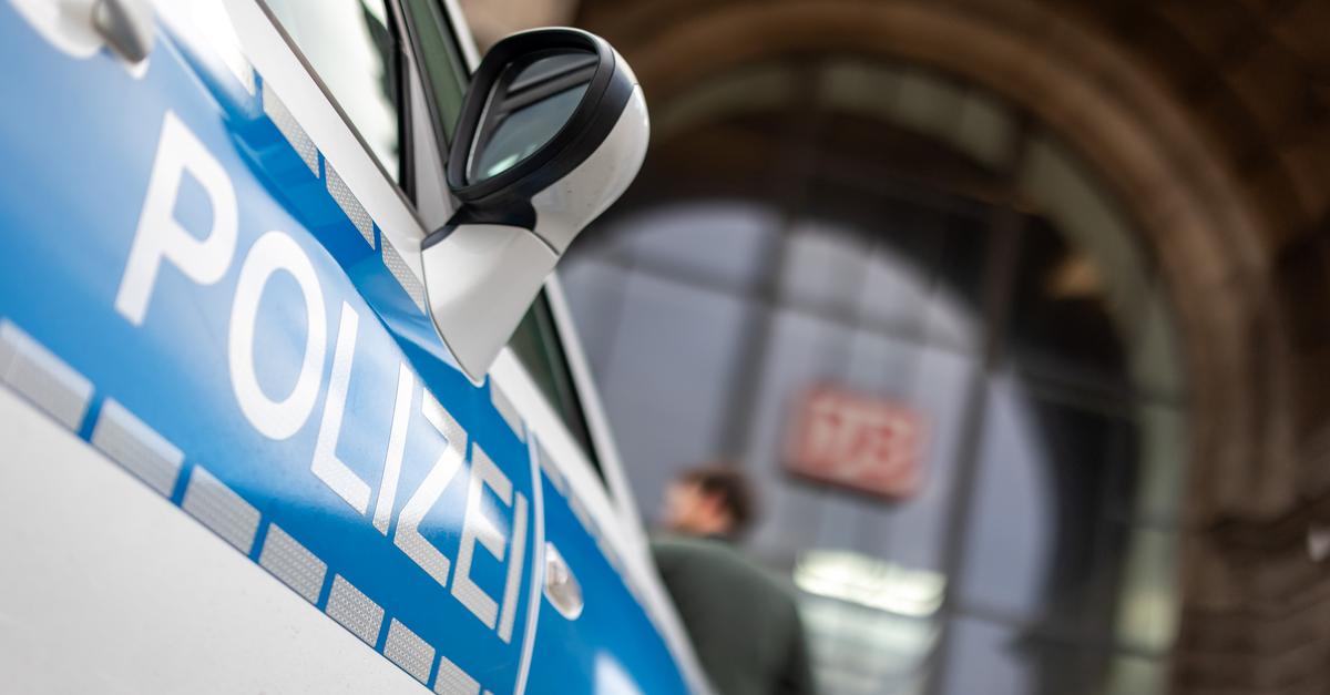 Betrunkener-Mann-ger-t-unter-Bus-und-wird-schwer-verletzt