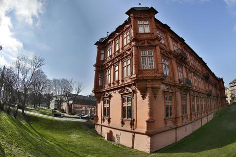 Der im Stil der Spätrenaissance errichtete Rheinflügel des Kurfürstlichen Schlosses. Archivfoto: Sascha Kopp
