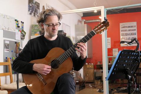 David Eggert in seinem Unterrichtsstudio im Rheingauviertel. Anja Baumgart-Pietsch
