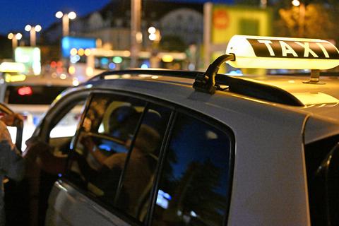 Allgemein ist das Taxi keine Gefahrenzone. Angriffe kommen selten vor.  Foto: Dirk Zengel