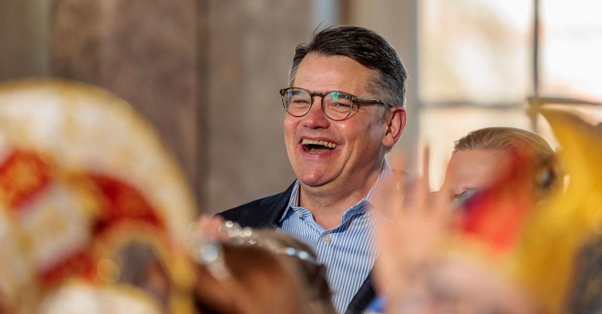 Der-Ministerpr-sident-und-die-Prinzenpaare