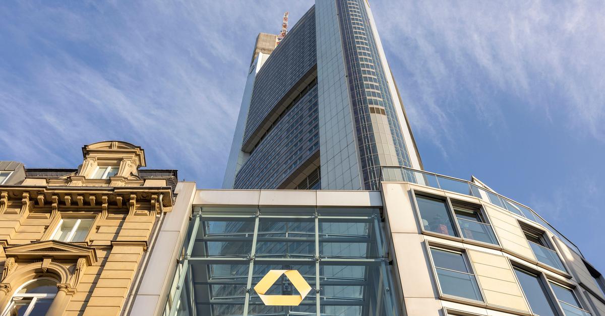 commerzbank-gl-nzt-mit-rekordgewinn-und-aktienr-ckkauf