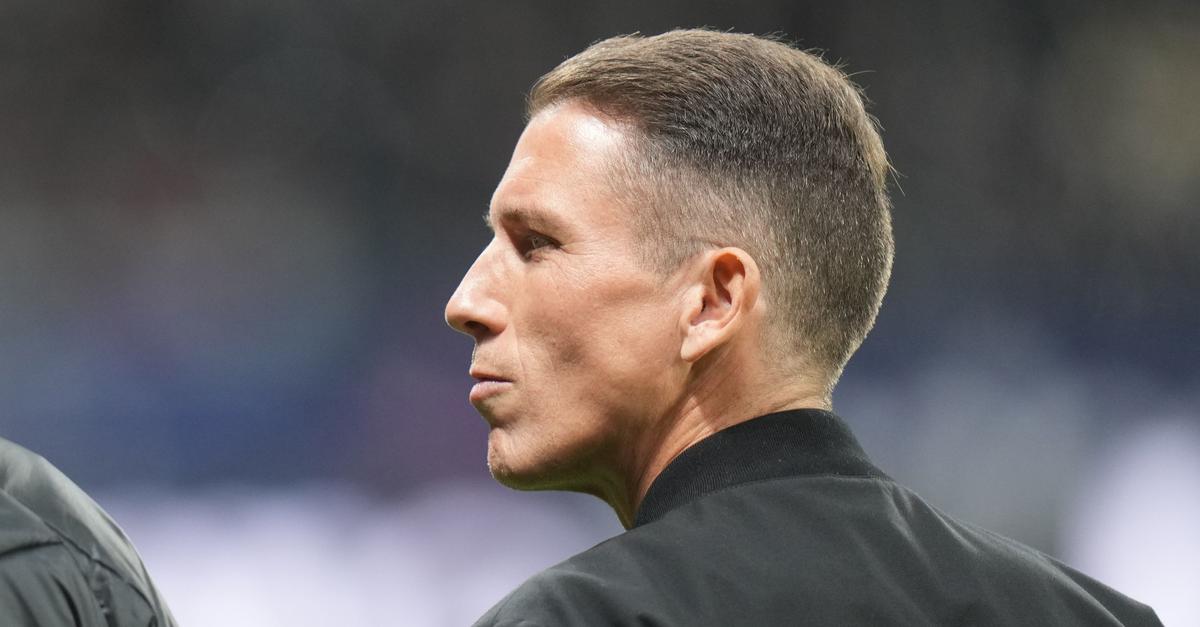 Ergeht-es-Bauer-wie-Polanski-Zukunft-des-VfL-Trainers-offen