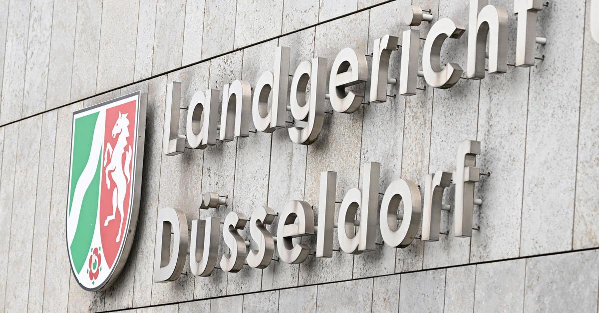 V Düsseldorfu sodijo dvema moškima zaradi kraje dragih športnih avtomobilov