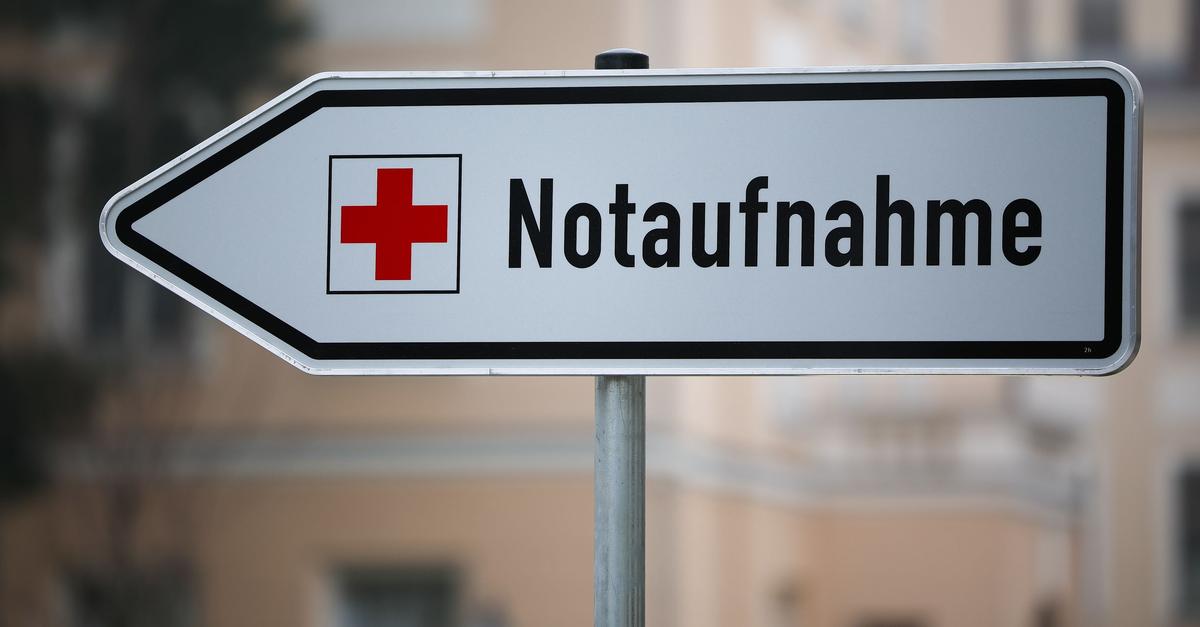 Zwei-Fu-g-nger-von-Auto-erfasst-und-schwer-verletzt