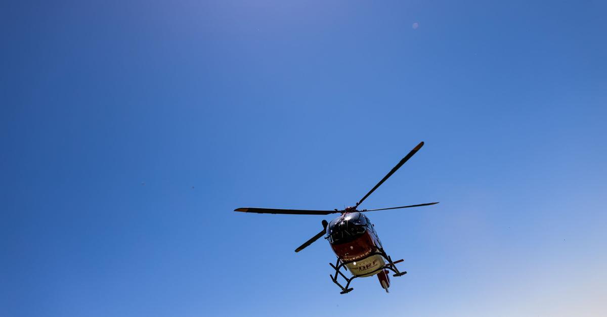 Rettungshubschrauber-landet-auf-A3-Autobahn-voll-gesperrt