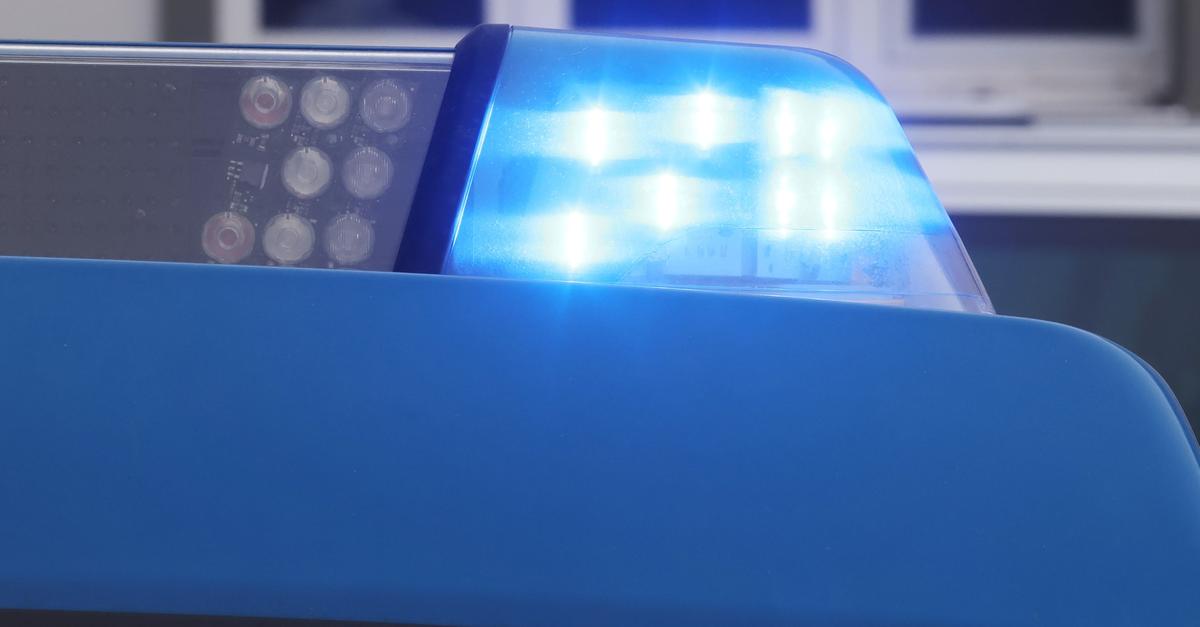 Unfallflucht-mit-dreir-drigem-Auto