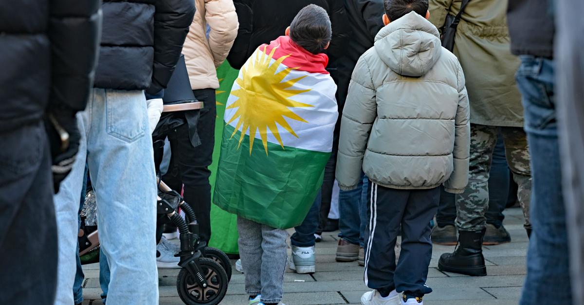 Viele-Demos-in-Frankfurt-Kurden-am-st-rksten