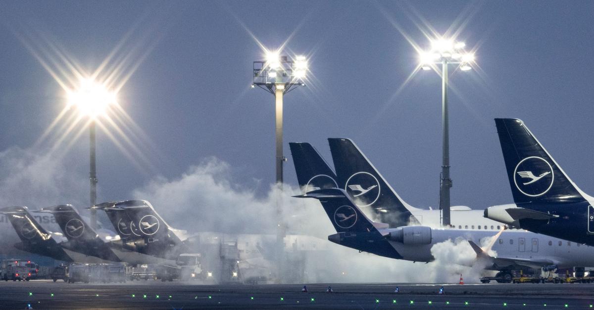 Viele-versp-tete-Starts-am-Flughafen-wegen-Enteisung