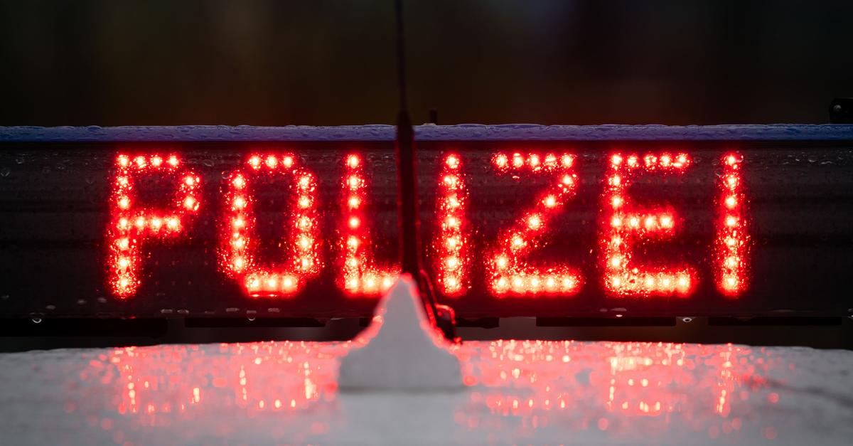 Schneefall-legt-mehrere-Lkw-in-Mittelhessen-lahm