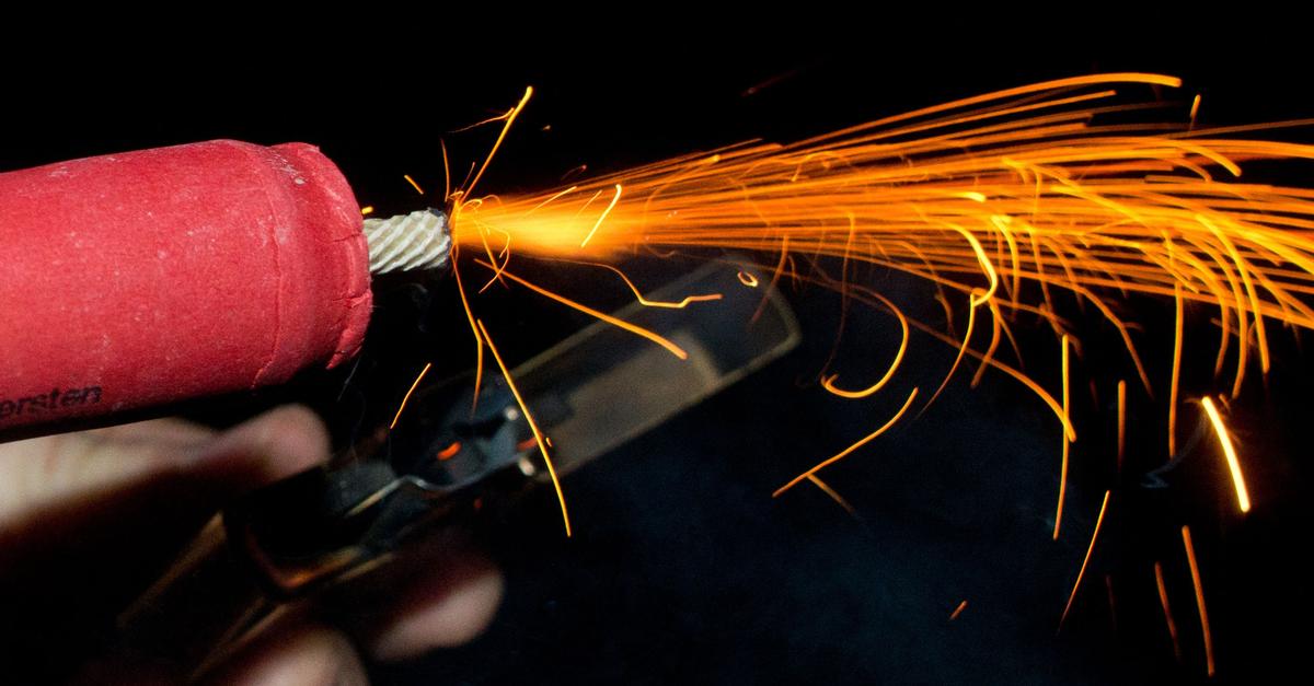 Junge-wird-durch-B-ller-schwer-an-der-Hand-verletzt