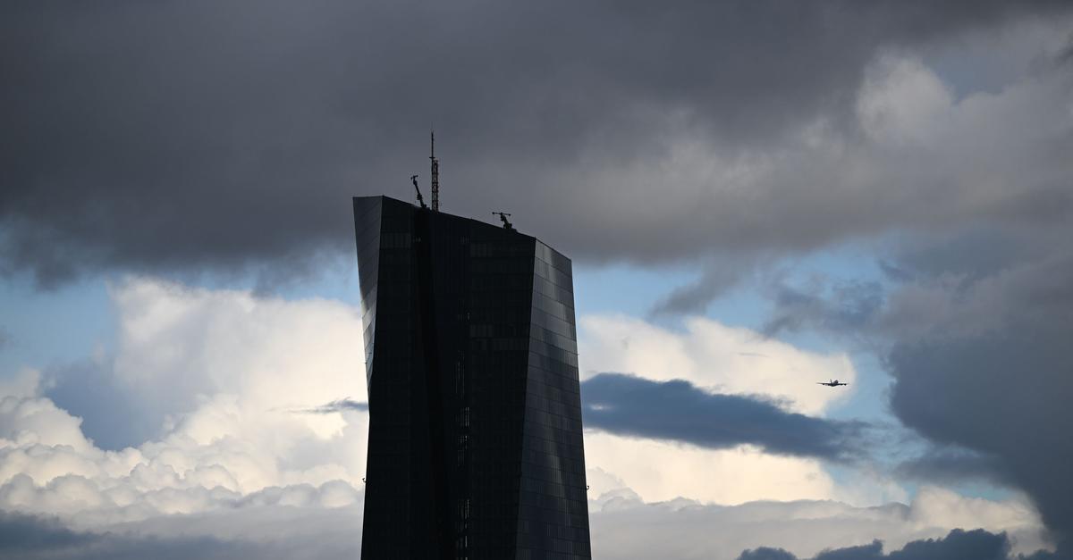 Grau-nasses Wetter prägt den Wochenendauftakt in Hessen