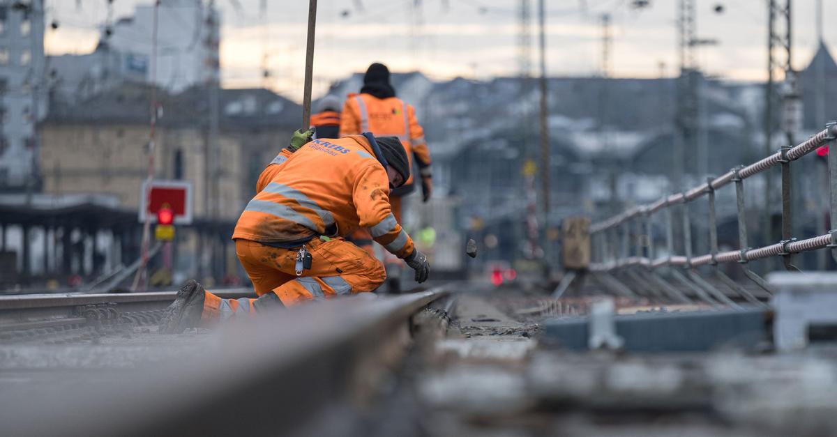 Tausende-Baustellen-weiter-Probleme-im-Zugverkehr-erwartet