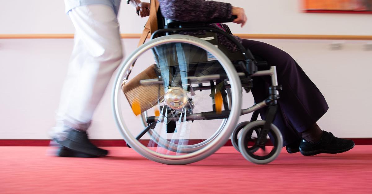 Wenn-der-Weg-ins-Heim-in-die-Altersarmut-f-hrt