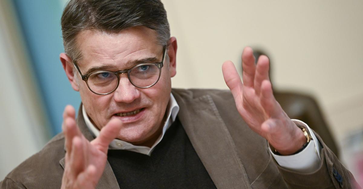 Rhein-w-nscht-sich-Distanzierung-gem-igter-Linker