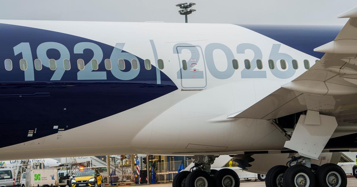 Lufthansa-Flugzeuge zum 100. Jubiläum mit Sonderlackierung