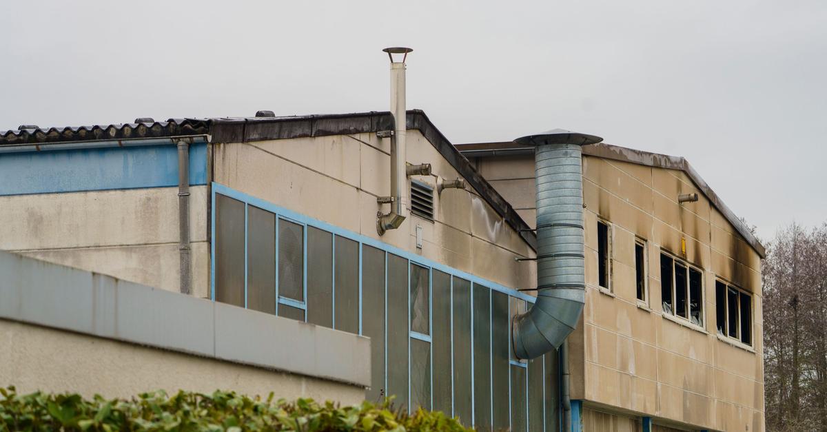 Mann-stirbt-bei-verheerendem-Feuer-an-Rauchvergiftung