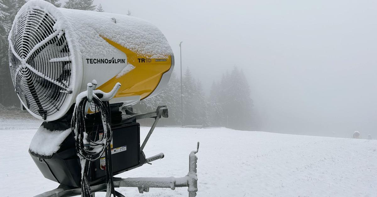 Frostige-Temperaturen-Schneeproduktion-l-uft-an