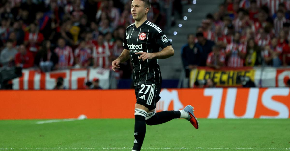 G-tze-will-K-nigsklassen-Auftritt-im-Camp-Nou-genie-en