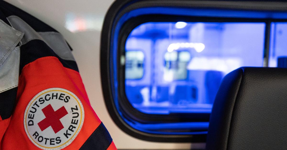 Fußgänger von Auto erfasst und tödlich verletzt