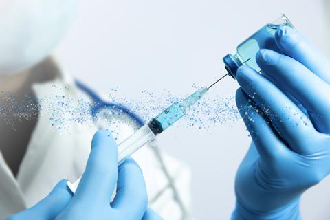 Eine Schutzimpfung senkt das Risiko, sich mit dem Coronavirus zu infizieren und an Covid 19 zu erkranken. Foto: xyz+ - adobe.stock