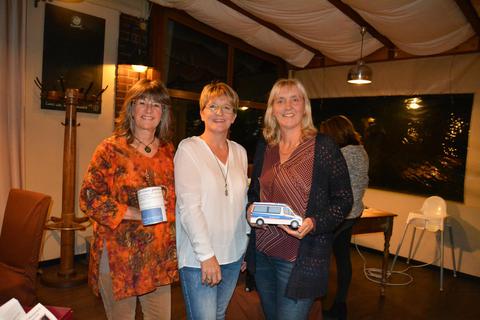 Anette Welp, Susanne Horn und Britta Röder (von links) haben Texte vorgetragen, die sich mit dem Leben, aber auch mit dem Tod beschäftigen. Foto: Lily Nielitz-Hart
