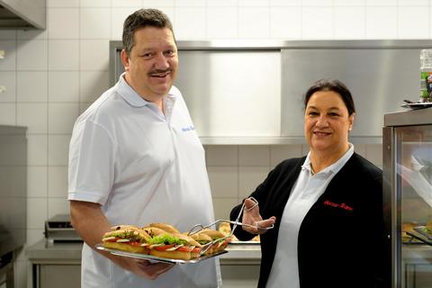 Gunter und Jeanette Irschlinger sind bei ihren jugendlichen Kunden sehr beliebt. Foto: DigiAtel/Heibel