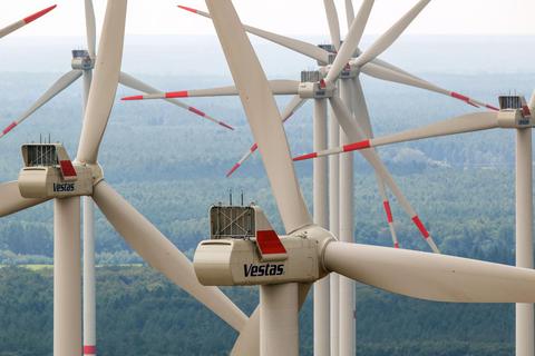Der Wirbel um Windkraftanlagen geht in der Taunusgemeinde Hünstetten weiter.