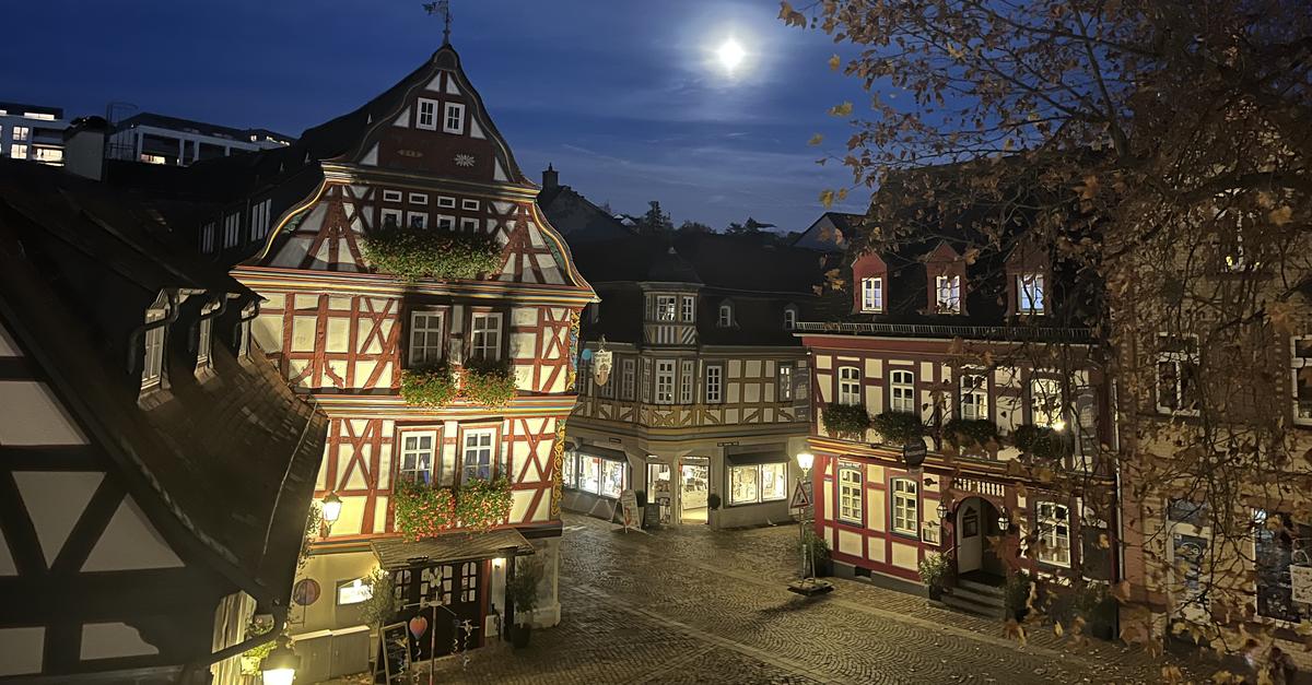 Idsteins-Stadtverordnete-stimmen-f-r-Hessentag