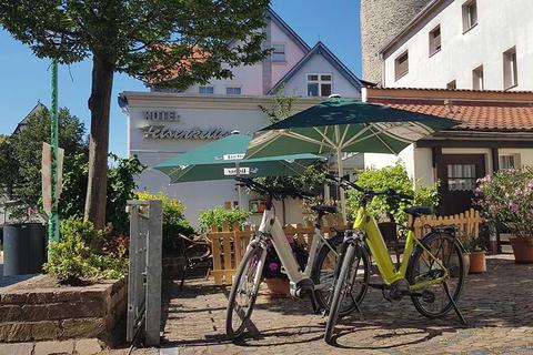 Ein Angebot der Stadt Idstein in Kooperation mit dem Hotel Felsenkeller: Verleih von E-Bikes für Touren. Foto: Luzia Kochendörfer