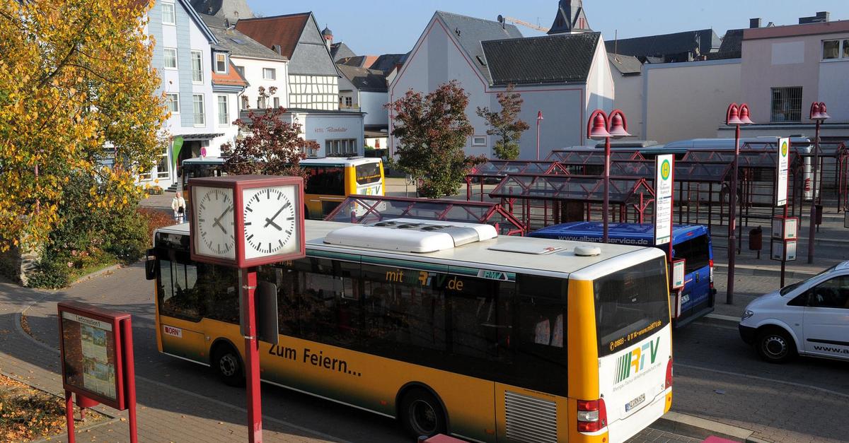 Connecting Idstein with Eltville: Bus line 265 will be discontinued in ...