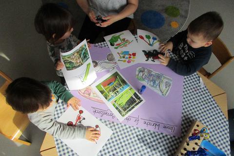 Die Kinder der Kita Wehen planen bei der Gestaltung der Außenanlage mit.