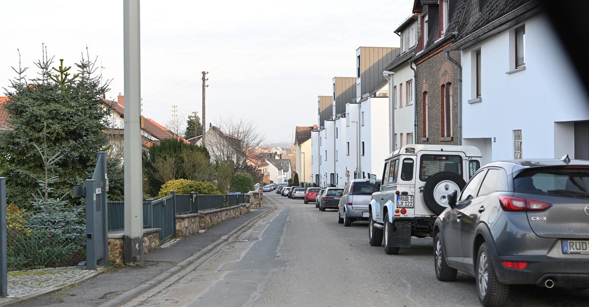 Poster campaign encourages drivers to park in garages