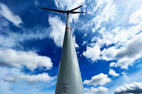Die Mainzer Stadtwerke betreiben 77 Windkraftanlagen oder sind an diesen beteiligt. Der Bereich der erneuerbaren Energien gehörte 2022 zu den Bereichen mit starken Ergebnissen.
