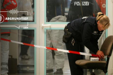 Tatort Hochschule:Gegen 16 Uhr sperrt die Kripo den Flur im Erdgeschoss des Fachbereichs Maschinenbau ab; die Spurenermittler beginnen mit ihrer Arbeit. Foto: Claus Völker