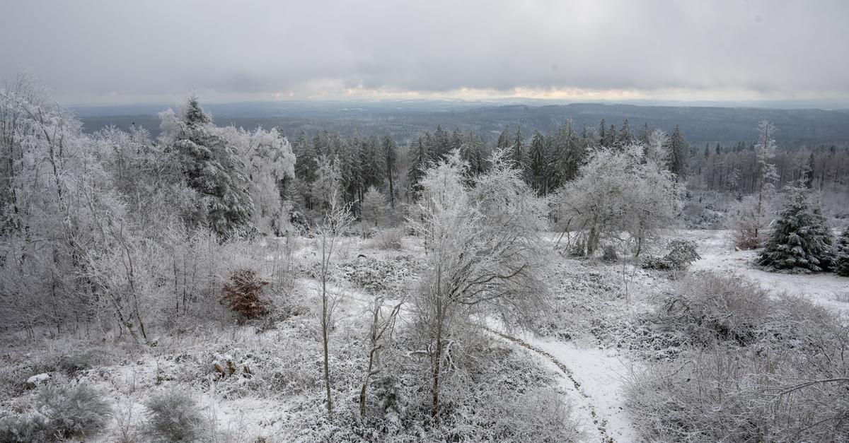 Frost-und-Schnee-Gl-ttegefahr-zum-Wochenstart