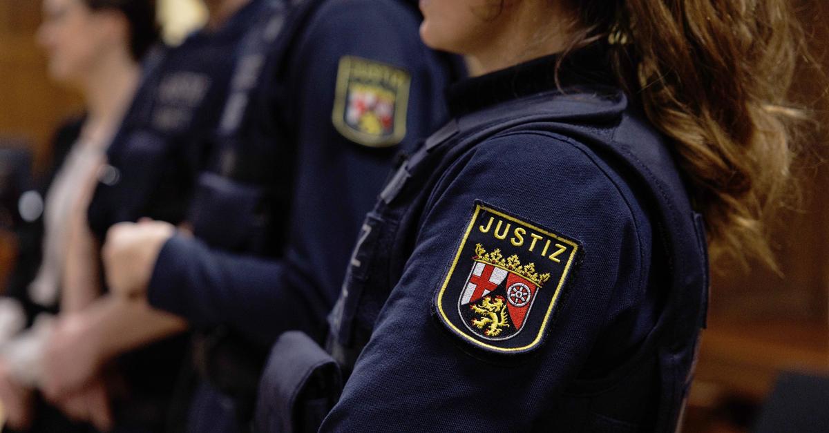 Pilotprojekt-mit-Tasern-f-r-Justizwachtmeister