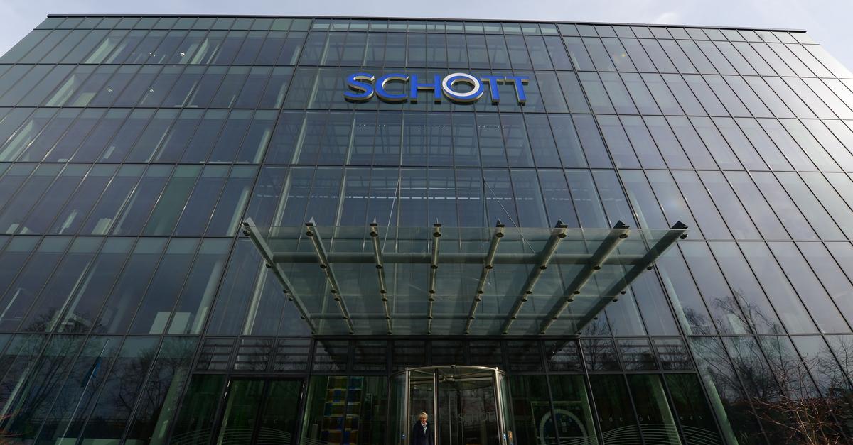 Schott-legt-Zahlen-vor-Blick-auf-Glas-f-r-smarte-Brillen