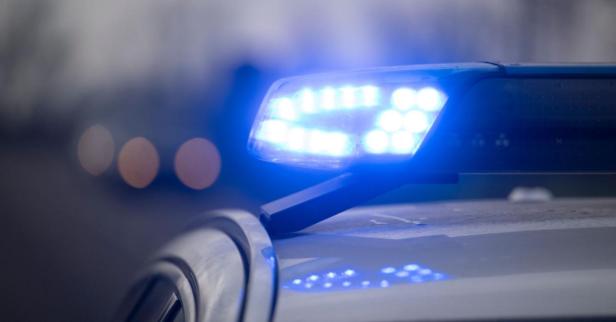 Mann-schie-t-aus-Wagen-mit-Schreckschusswaffe-auf-Passantin