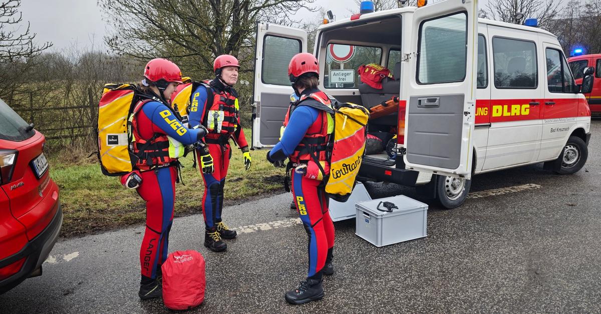 Taucher-und-Sonarboot-im-Einsatz-nach-Sturz-in-die-Nahe