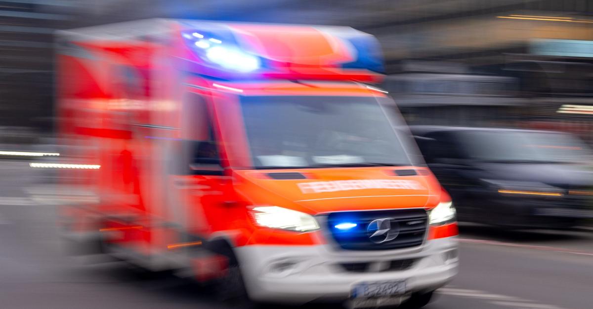 Radfahrer-bei-Sturz-lebensgef-hrlich-verletzt
