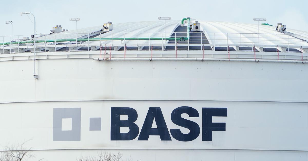 Neue-BASF-Website-beleuchtet-dunkles-Kapitel-der-Geschichte