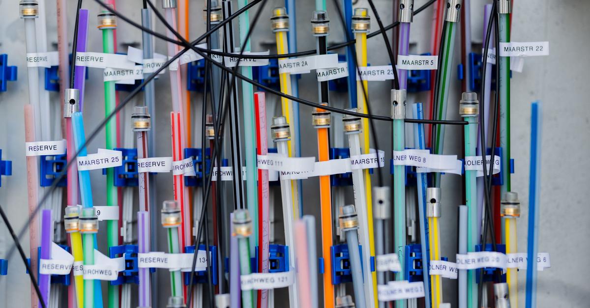 Fl-chendeckendes-Glasfaserangebot-bis-2030