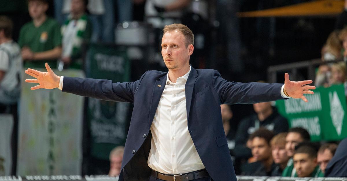 Trier-holt-Spielmacher-Ashworth-aus-den-USA