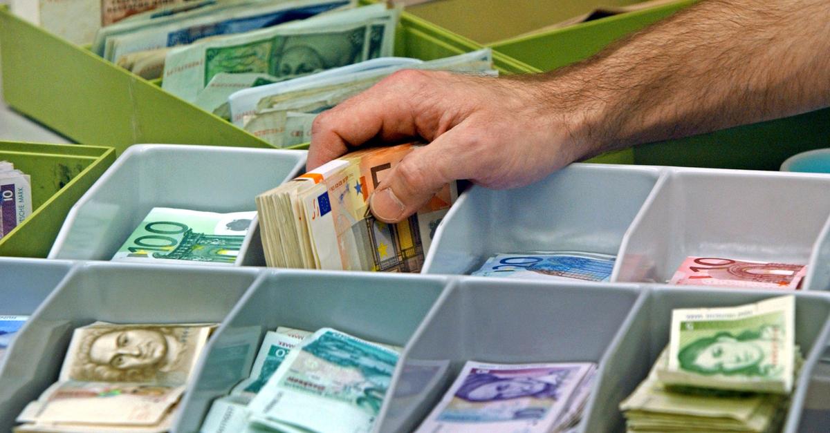Bundesbank-tauscht-mehr-als-sieben-Millionen-D-Mark-um